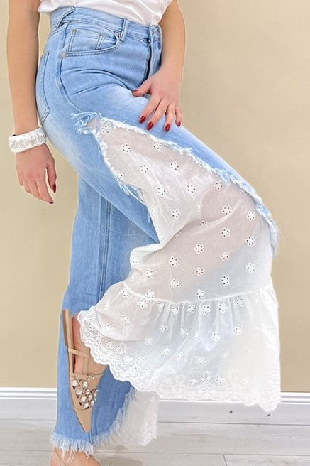 Light Palace Etched With Lace Jeans